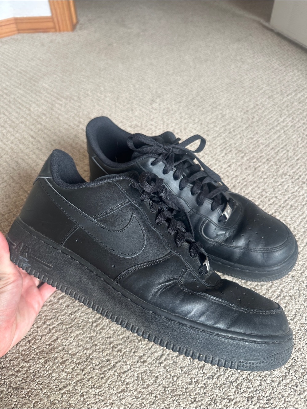 Men’s all black Nike Air Force 1 sneakers!
